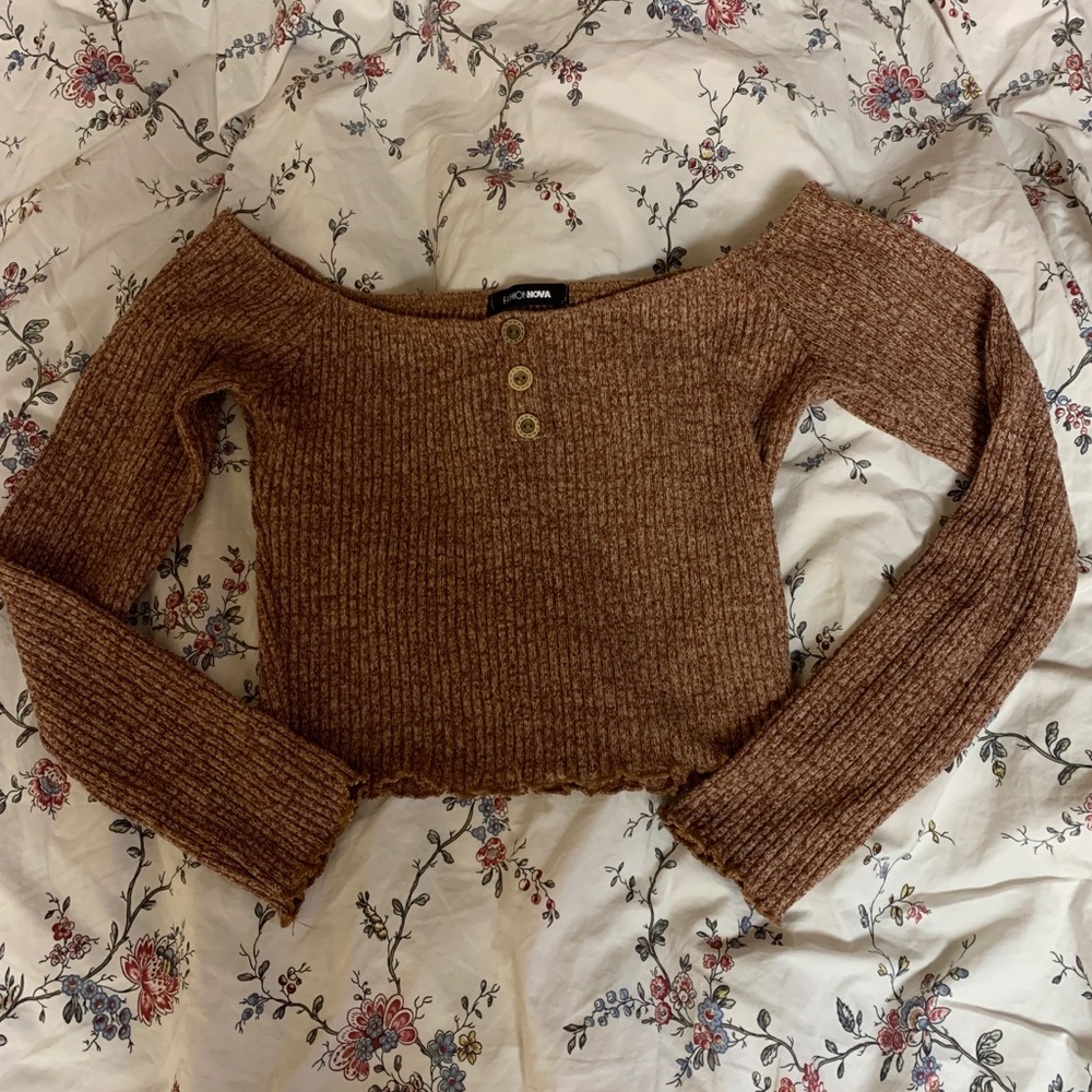 CROPPED OFF SHOULDER TOP🍂